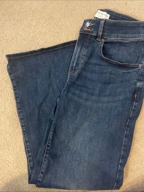 Flared Leg Women’s Jeans in Dark Blue by Lane Bryant size-12S